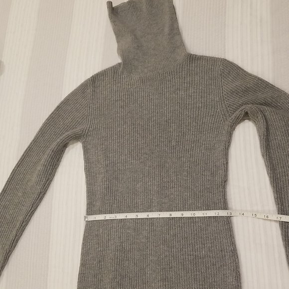 NWT Lulus Snuggled Up Light Grey Knit Turtleneck Midi Sweater Dress, XS - Picture 14 of 16